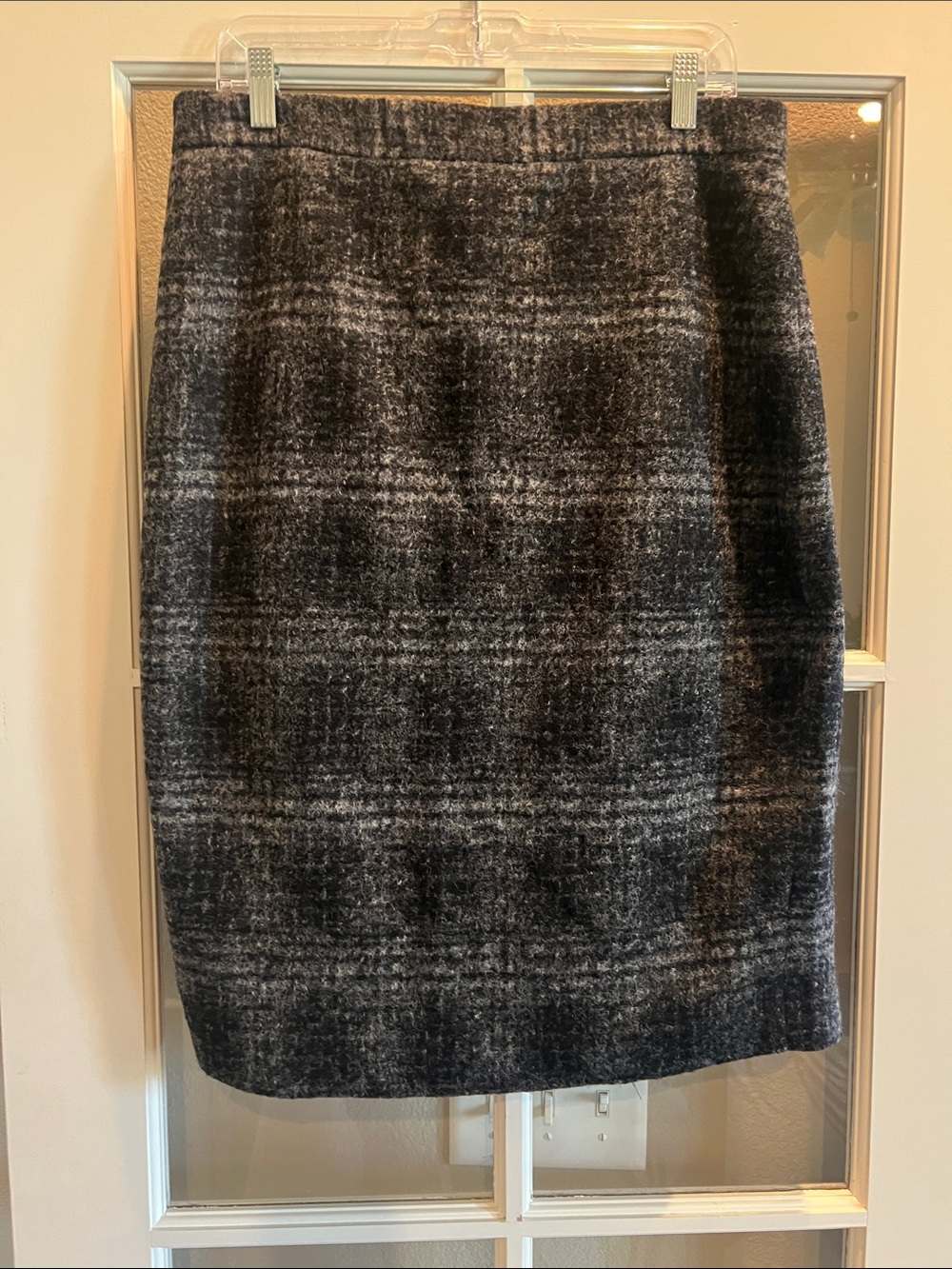 Banana Republic Gray and Black Plaid Pencil Skirt Wool